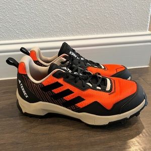 adidas Terrex Ax4 hiking shoe unworn